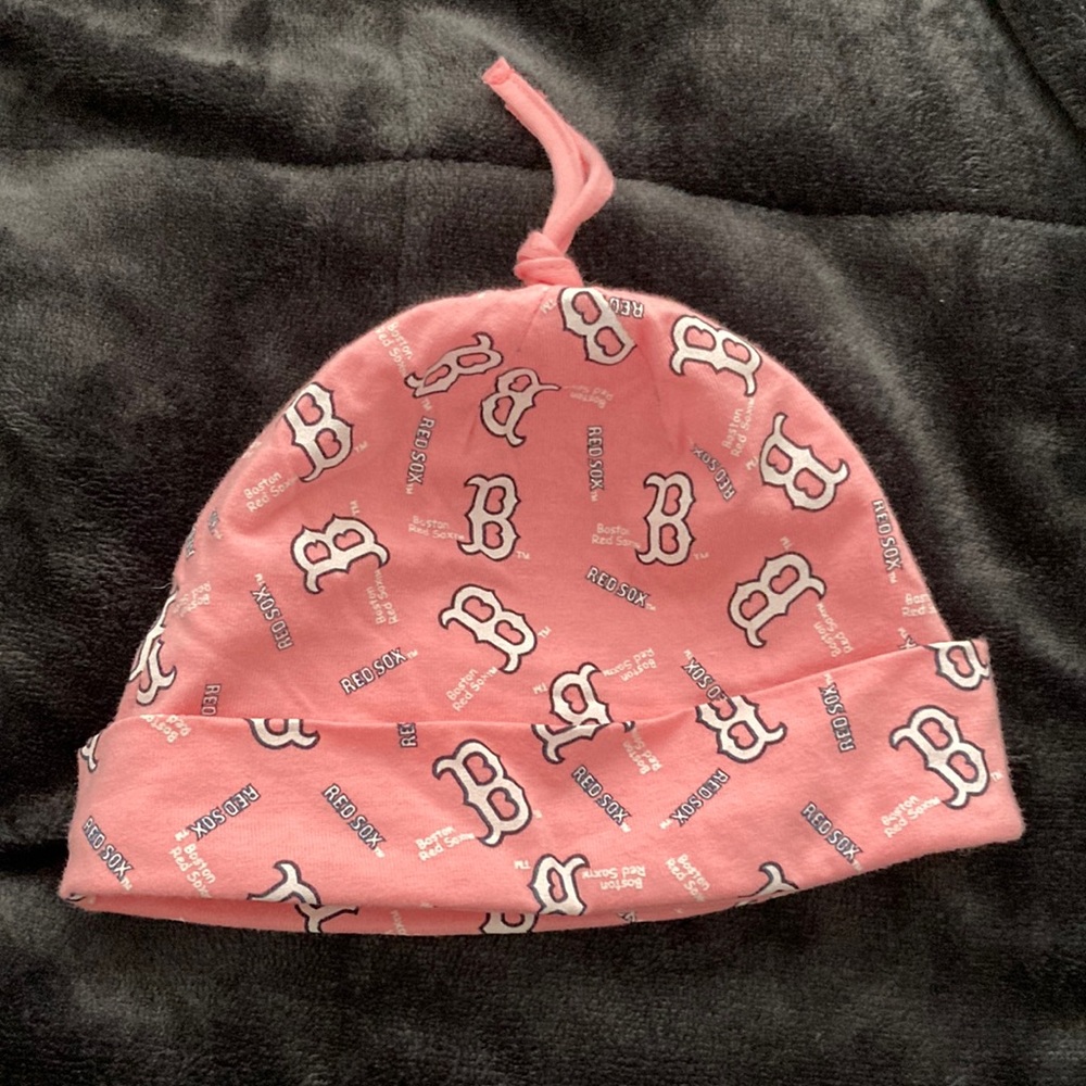 MLB Red Sox pink baby hat